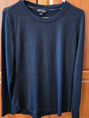 Banana Republic medium light elegant sweater black